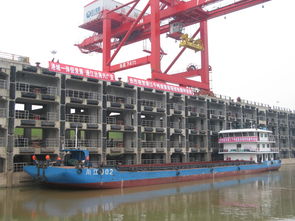 廣安港迎來首艘千噸級(jí)貨運(yùn)班輪，開啟飲料運(yùn)輸新篇章